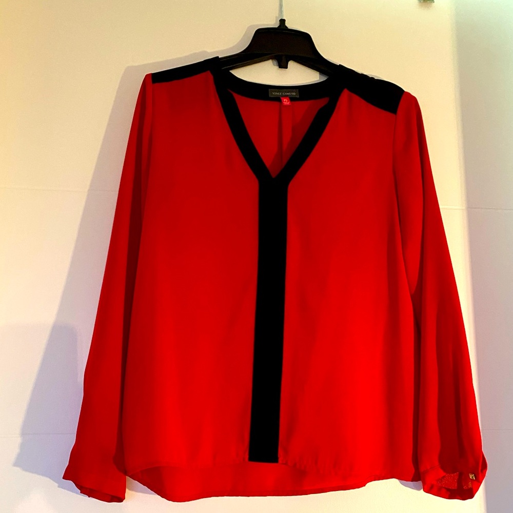 Vince Camino Red and black fitted sheet blouse size PS